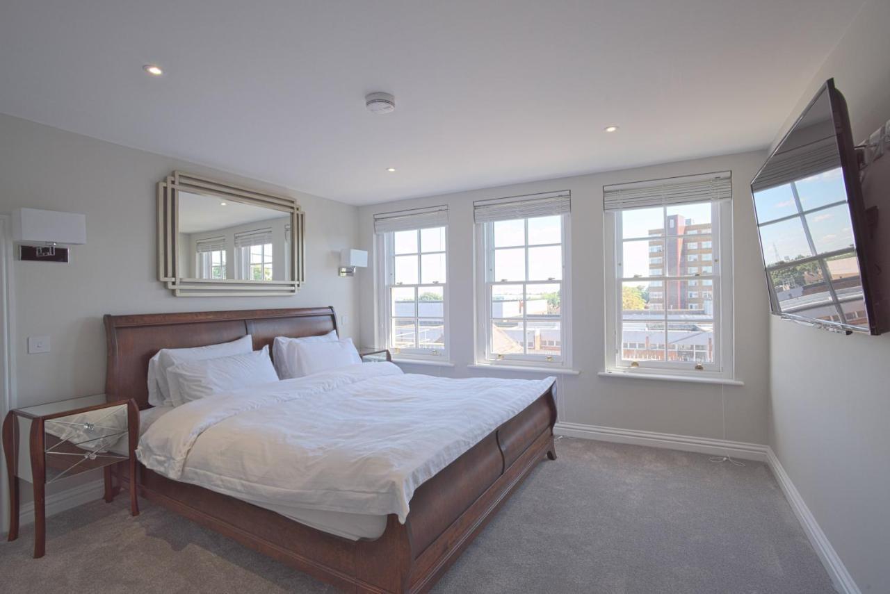 Harper Luxe Serviced Apartments 던스터블 외부 사진
