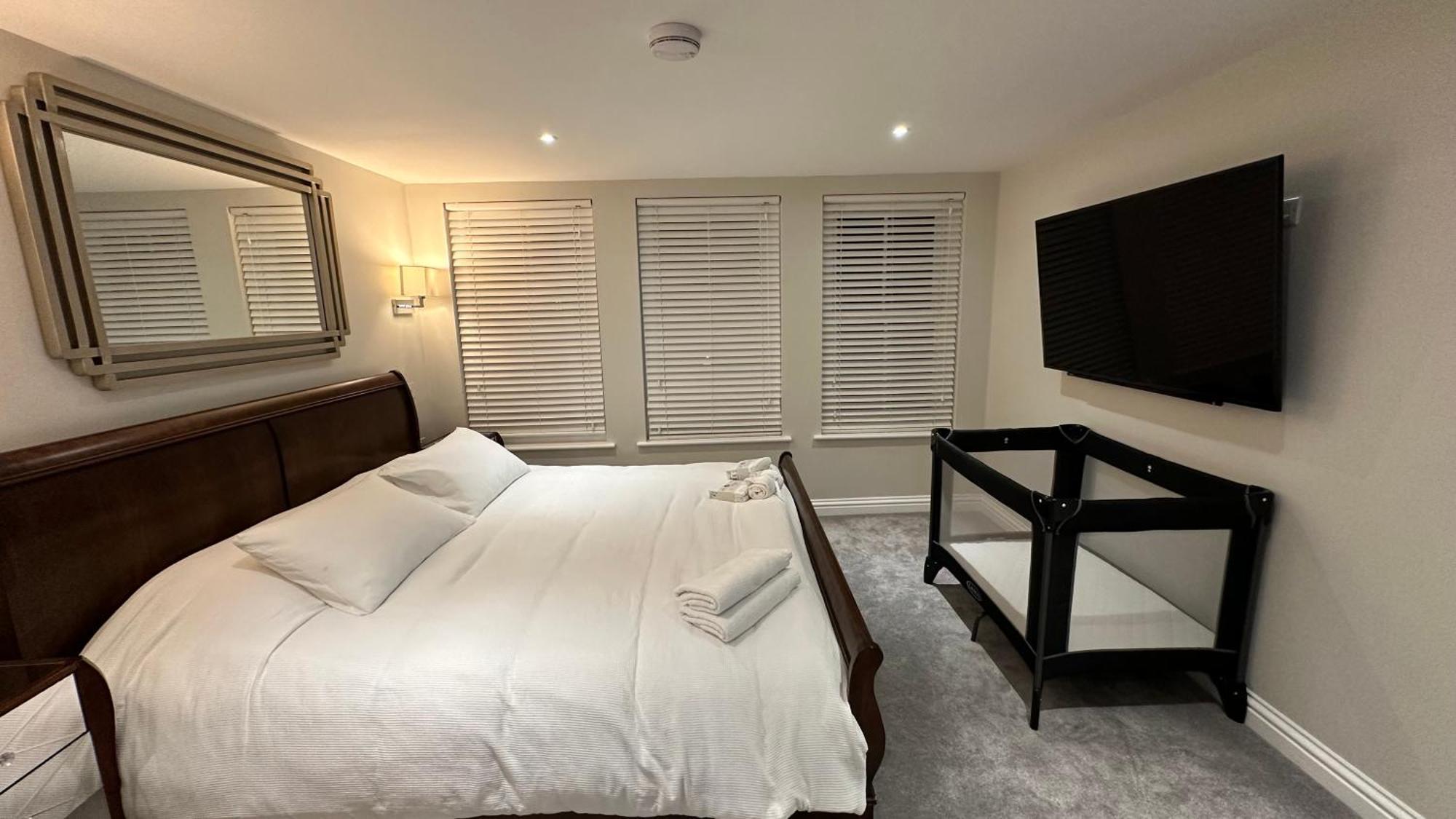 Harper Luxe Serviced Apartments 던스터블 외부 사진