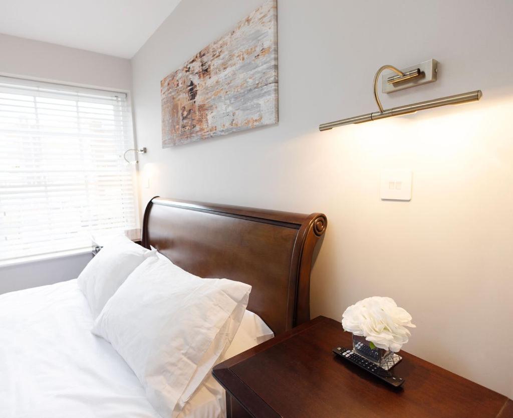 Harper Luxe Serviced Apartments 던스터블 외부 사진