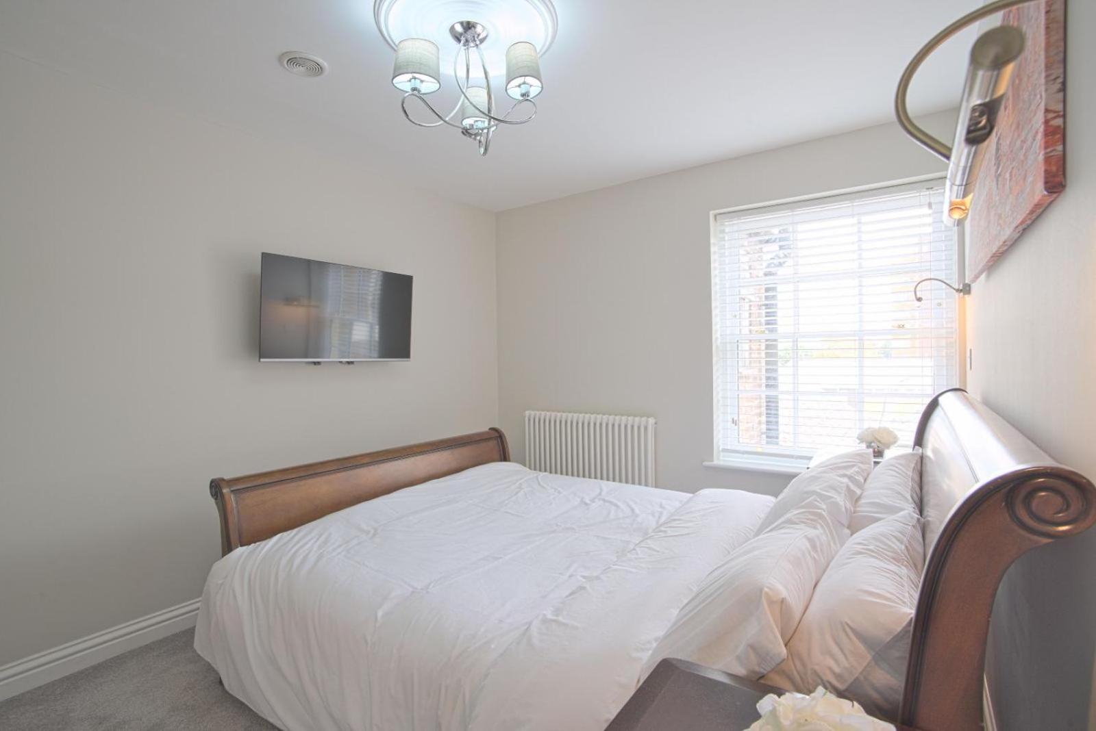 Harper Luxe Serviced Apartments 던스터블 외부 사진